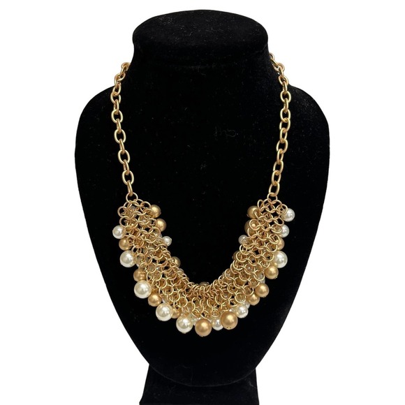 No Label Pearl and Gold Cluster Statement Necklace - Picture 3 of 4